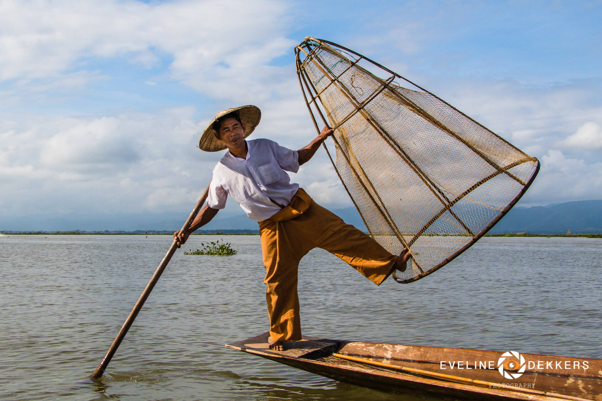 fisherman-inle-lake-myanmar